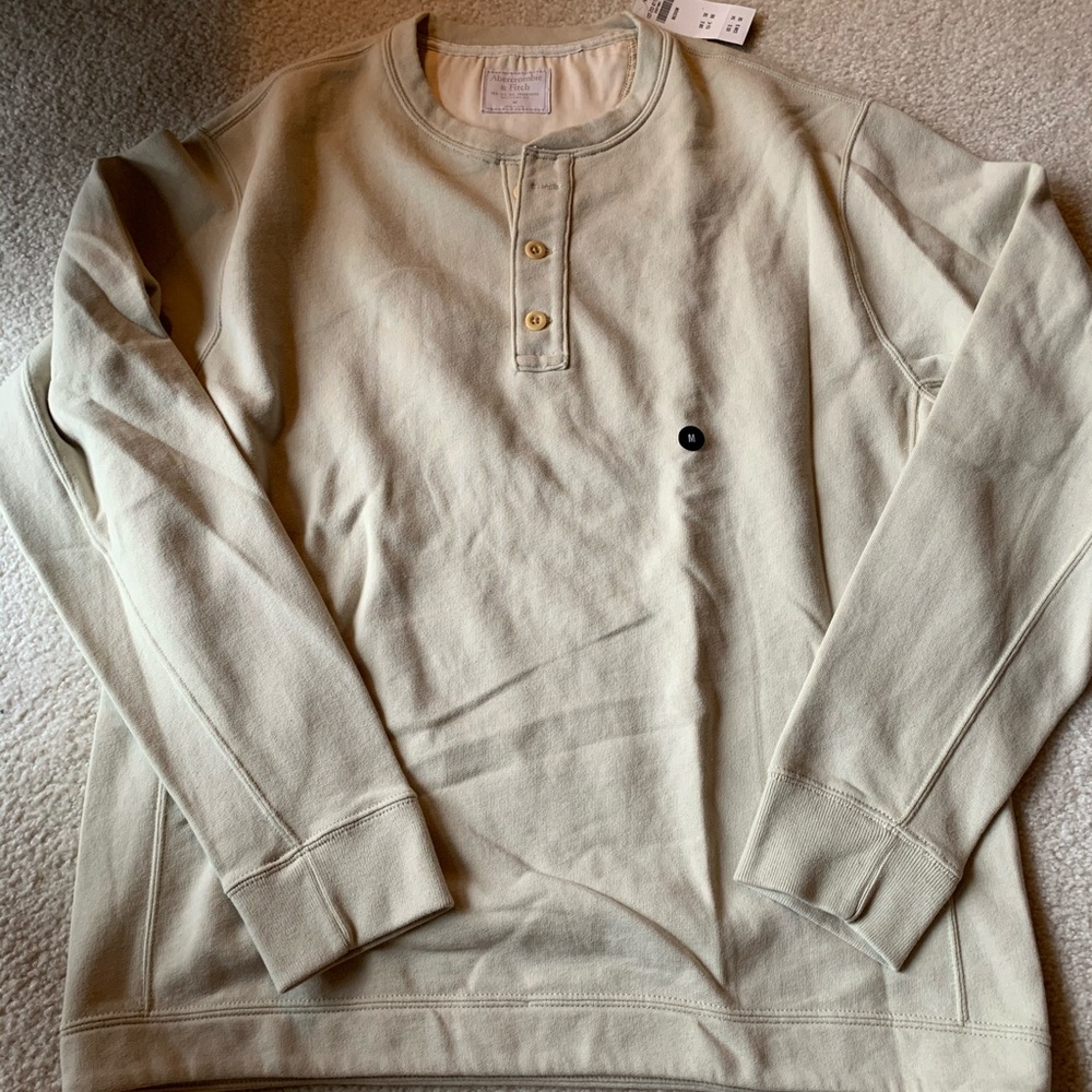 Abercrombie and Fitch Men’s Cream Sweater